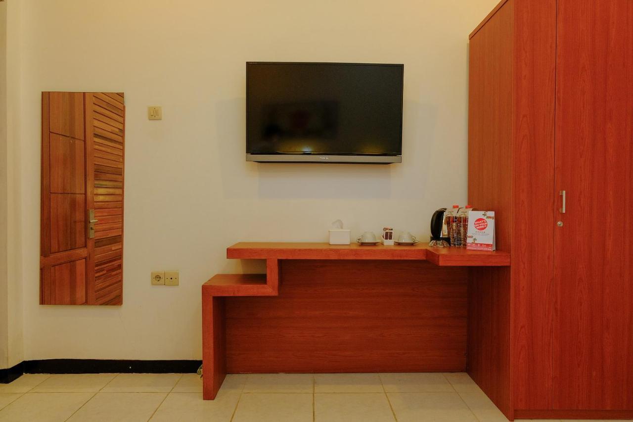 Oyo 446 Hotel Kawi Surapatha Malang Luaran gambar