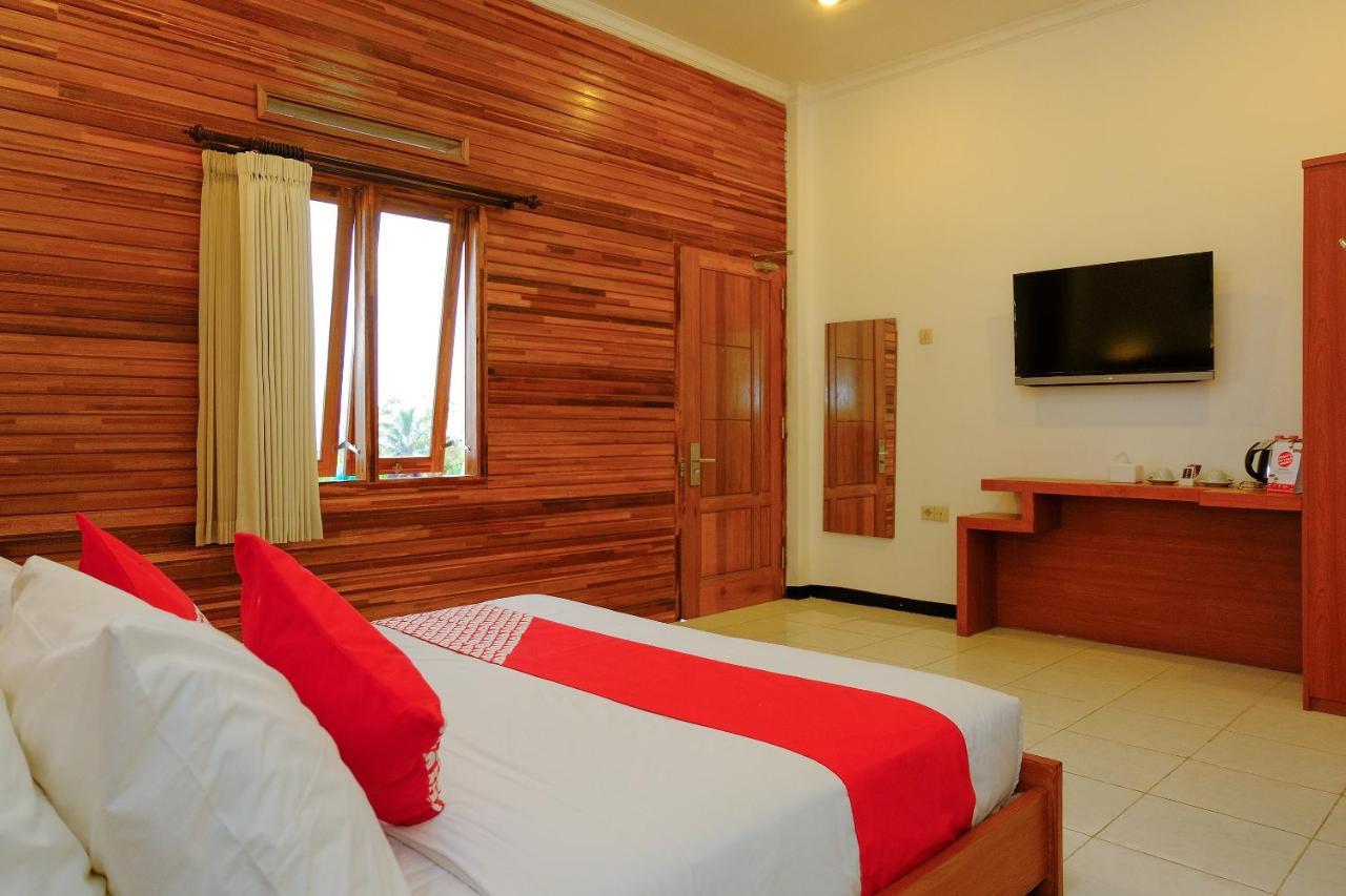 Oyo 446 Hotel Kawi Surapatha Malang Luaran gambar